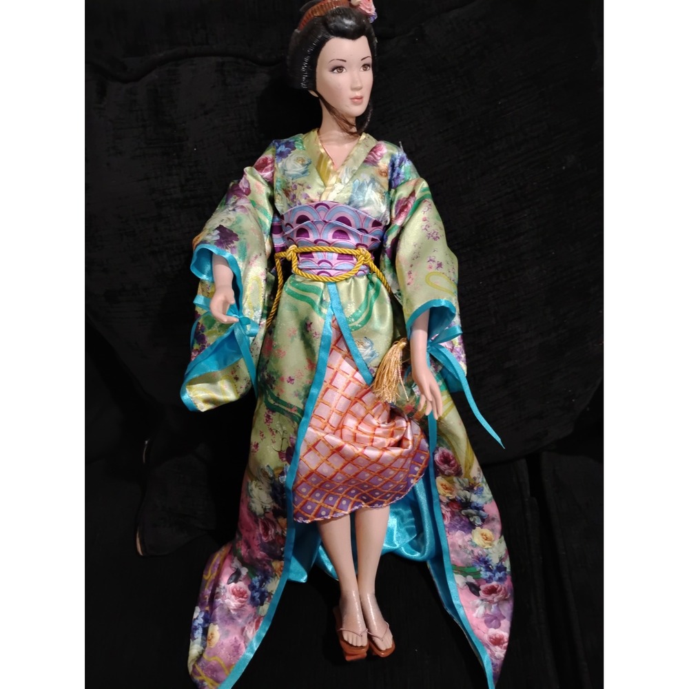 Vintage Porcelain Geisha Doll Floral Silk Kimono Japanese Cultural Collectible